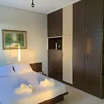 Villa Akti