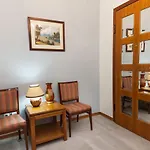 Beautiful Retro Apt In Koukaki