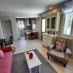 Varko House
