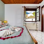 La Casa De Fokas - Village Home