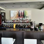 戈尔登公寓式酒店