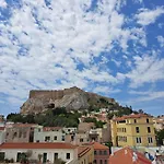 Plaka Apartment With Terrace View