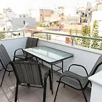 Fully Equipped Flat In Piraeus