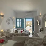 Folegandros Apartments