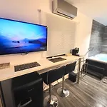 Romantic Suite&Grant Jacuzzi