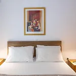 Sokos Residence, 1' Walk From Aghios Ioannis Metro