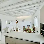 Golden Horizon Apartment