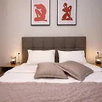 Egnatia Downtown, Urban Apartments B