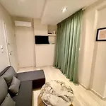 Demetrios Apartments