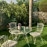 Maison De Oliviers, A Holiday Sanctuary