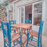Κουκάκι Κοντά Στην Ακρόπολη