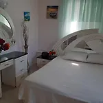 Cozy Flat In Nea Makri