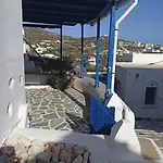Δίκλινο Δωμάτιο Δονούσα Με Εξαιρετικό Μπαλκόνι