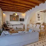 Oasis House In The Heart Of Mykonos City