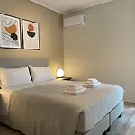 Modern & Spacious 3Br Apartment