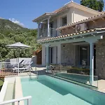 Panoutsis Villa Vista