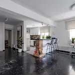 The Black Marble - Sea View, 2Br, 2Ba By Bnc