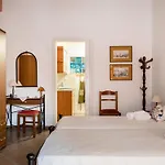 Chalki Apartments - Naxos