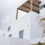 Aba Ηospitalite Paros -The Signature Suite, Naousa