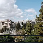 Synpiraeus Apartments & Studios