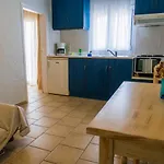 Cristina'S Apartments