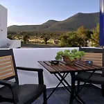 Varda Apartments - Kythoikies Holiday Houses