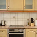 Cozy Artistic Nest 1Br Apt Near Metro & Acropolis