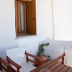 Cycladic Sea View House Near The Castle