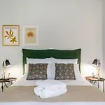 Holodek Apartments: Kallithea