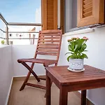 Anasasmos House