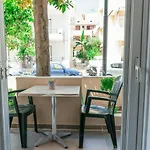 Kuburno House - Spacious - Close To The Beach Apartment