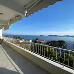 Hilltop Luxury Apartment