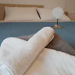 Hilltop Luxury Apartment