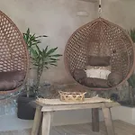 Clockwise Earthy Vibe House In Apano Chora