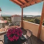 Pelion Charming Cottage, Panoramic Seaview Retreat