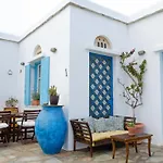 M͟͞A͟͞T͟͞A͟͞T͟͞H͟͞I͟͞A͟͞ Guesthouse Tinos