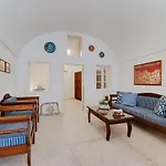 Star Cactus Traditional Cave Suite With Jacuzzi