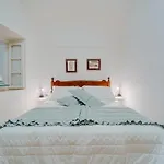 Star Cactus Traditional Cave Suite With Jacuzzi