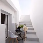 Sunny Villa Roselani