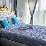 Chrystal Boutique Suite