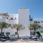 Livadia Seaside Studios 8