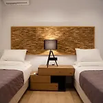 Anasasmos House
