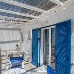 Livadia Seaside Studios 14