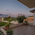 Villa Manolia