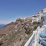 Amphitheater Cave Houses