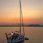 Sea Sparkle 1B