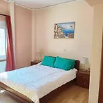 Big Apt 3Bed 3Bath 10 Min Walk Acropolis