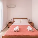 Delis Apartment