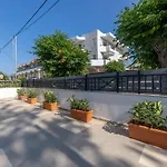 Eros Luxury 2Bd Apartment