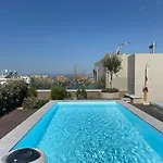 Athens Riviera 2-Bed Apt & Pool Access #Unoblu